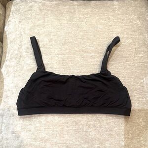 SKIMS Black Scoop Bralette Size Medium